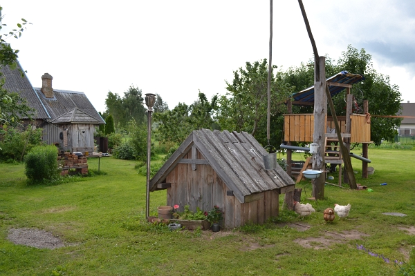 Vnitřní dvůr staroobřadnického domu.